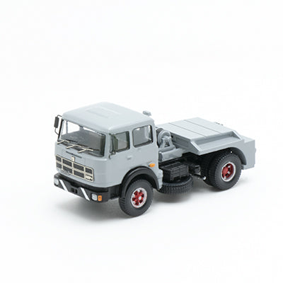 Fiat 684 Grigio zavorrato in scala H0 1:87