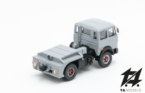 Fiat 684 Grigio zavorrato in scala H0 1:87