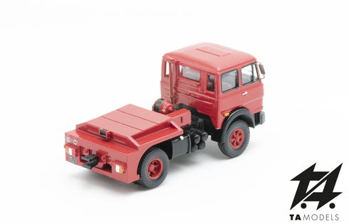 Fiat 684 Red ballasted in H0 scale 1:87