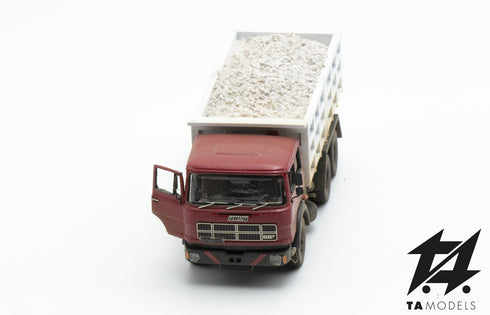 Fiat 697 invecchiato rosso con Cassone da Cava e sportello aperto scala H0 1:87