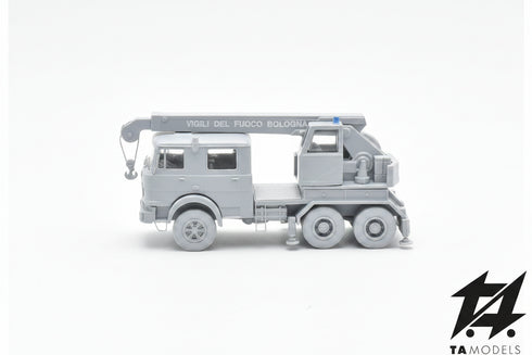 Fiat 697-300 Gru Cristanini Vigili del Fuoco — Kit di Montaggio scala H0 1:87