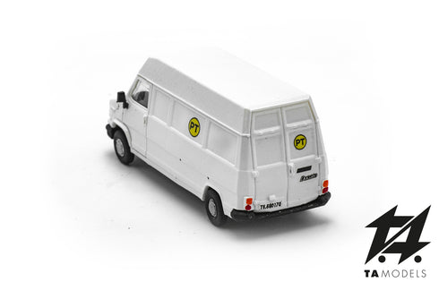Fiat Ducato Furgone Bianco Passo Lungo Tetto Alto in livrea Poste Italiane scala H0 1:87