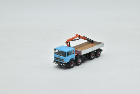 Fiat 180 nc 4 axles with hydraulic crane and body with aluminium sides, turquoise cabin, H0 scale 1:87