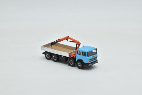 Fiat 180 nc 4 axles with hydraulic crane and body with aluminium sides, turquoise cabin, H0 scale 1:87