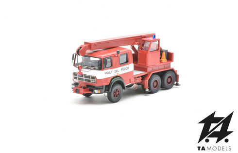 Fiat 697 fire brigade crane in livery 2, H0 scale 1:87