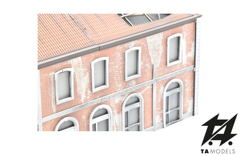 Abandoned 5-light pink railway station, scale 0.1:87