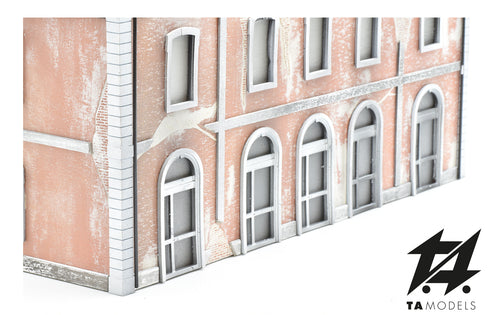 Abandoned 5-light pink railway station, scale 0.1:87