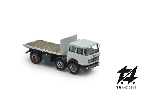 691 2+1 Axle Short Wheelbase Truck, White, with Flatbed