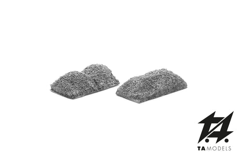 Loads of gray stones for earthmoving vehicles in H0 scale 1:87