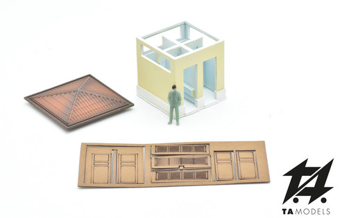 Gabinetti di stazione FS giallo ocra con interni riprodotti scala H0 1:87