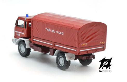 Fiat ACM 80 Telone Passo Lungo Montato Vigili del Fuoco scala H0 1:87