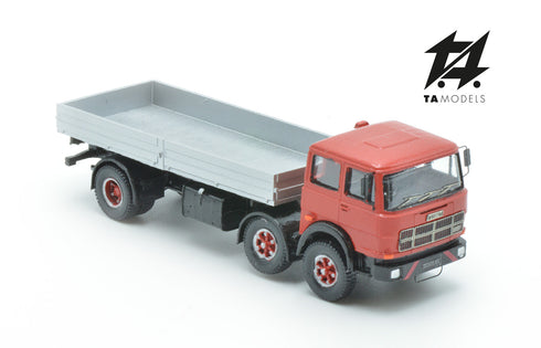 691 2+1 Axle Long Wheelbase Truck, Red, with Aluminum Body