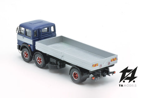 691 2+1 Axle Long Wheelbase Truck, Blue, with Aluminum Body and Silver Band