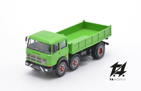 Green 691 2+1 Axle Short Wheelbase Truck with Ribbed Body