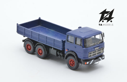 Fiat 697 Truck Assembled Blue with Ribbed Body, 1:87 Scale