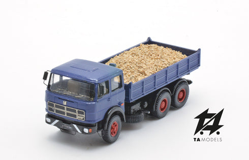 697 3-Axle Blue Mounted Truck with Box and Load