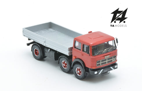 691 2+1 Axle Short Wheelbase Truck, Red, with Aluminum Body