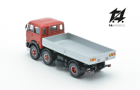 691 2+1 Axle Short Wheelbase Truck, Red, with Aluminum Body