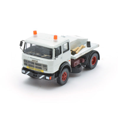 619 2-axle White Tractor-mounted Truck with Ballast