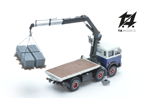 691 2+1 Axle Short Wheelbase CUSTOM Truck