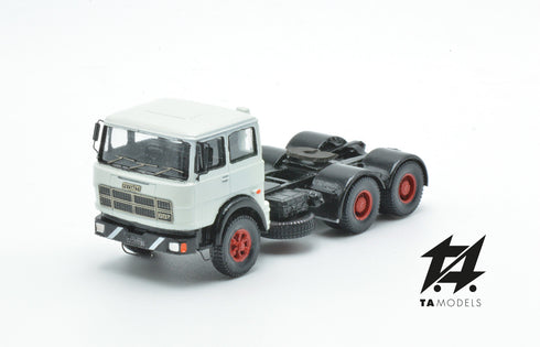 Fiat 697 T White with Black Chassis H0 Scale 1:87