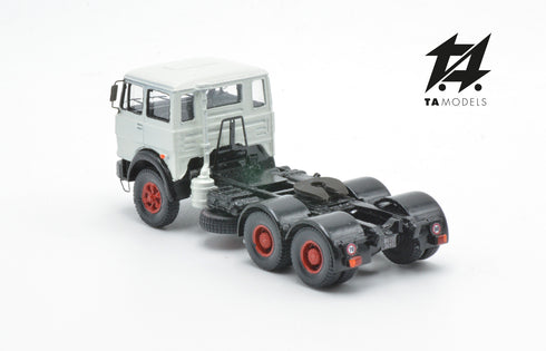 Fiat 697 T White with Black Chassis H0 Scale 1:87