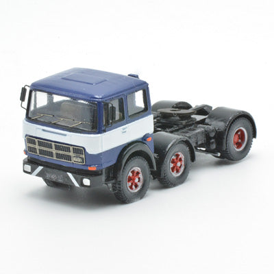 691 2+1 Axle Truck Mounted Blue Tractor with Black Frame and White Band