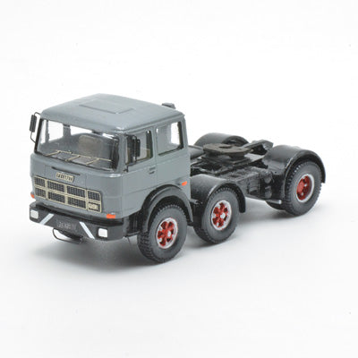 Camion 691 2+1 Assi Montato Trattore Grigio con Telaio Nero