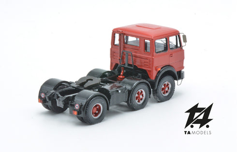 691 2+1 Axle Truck Mounted Red Tractor with Black Frame