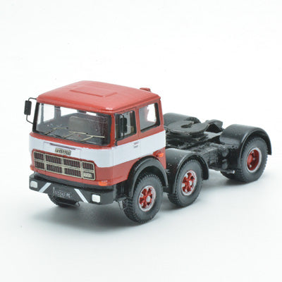 691 2+1 Axle Truck Mounted Red Tractor with Black Frame and White Band