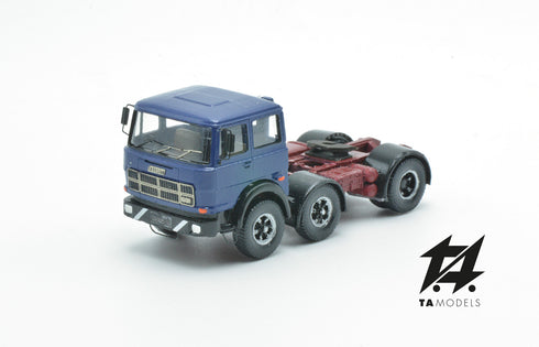 691 2+1 Axle Truck Mounted Blue Tractor with Red Frame