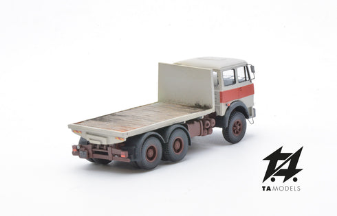 697 3-Axle Truck Assembled and Aged Grey with Red Band and Flatbed