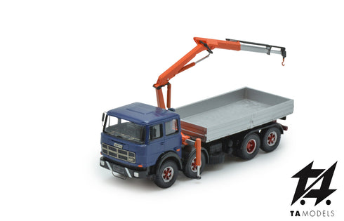 Camion 180 4 Assi Montato Blu con Cassone Alluminio e Gru