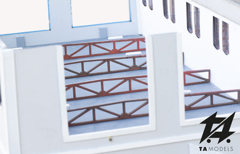 Modern two-stall illuminated locomotive shed in 1:87 scale