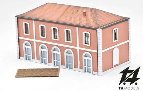 Flesh-pink five-light railway station, H0 scale 1:87